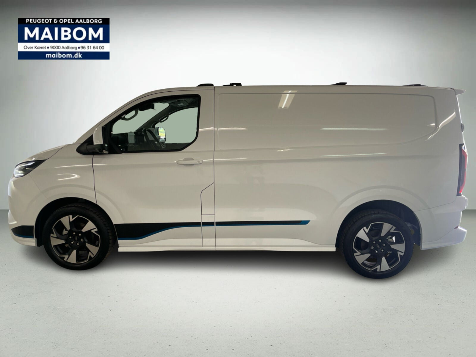 Hvid Ford E-Transit Custom 320 L1 fra 2026