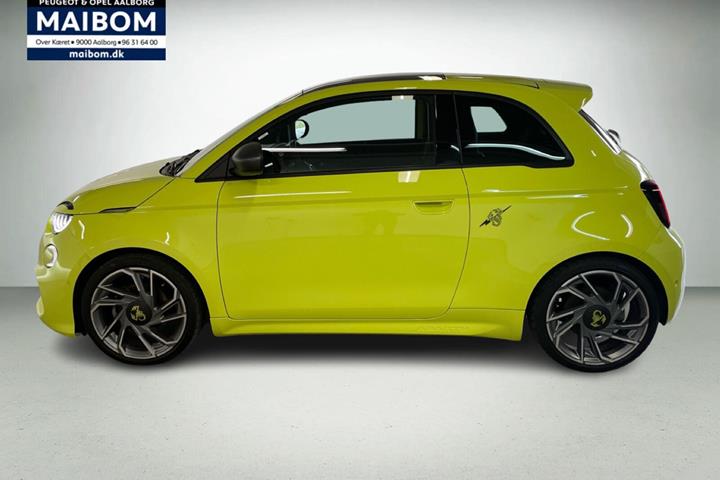 Gul Abarth 500e fra 2024