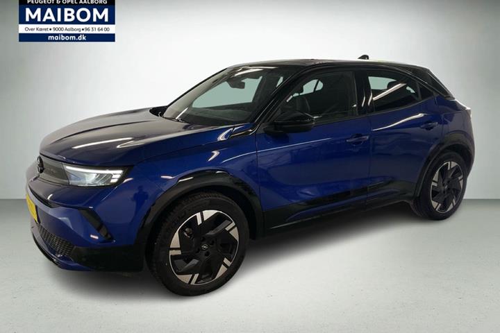 Blå Opel Mokka-e fra 2025