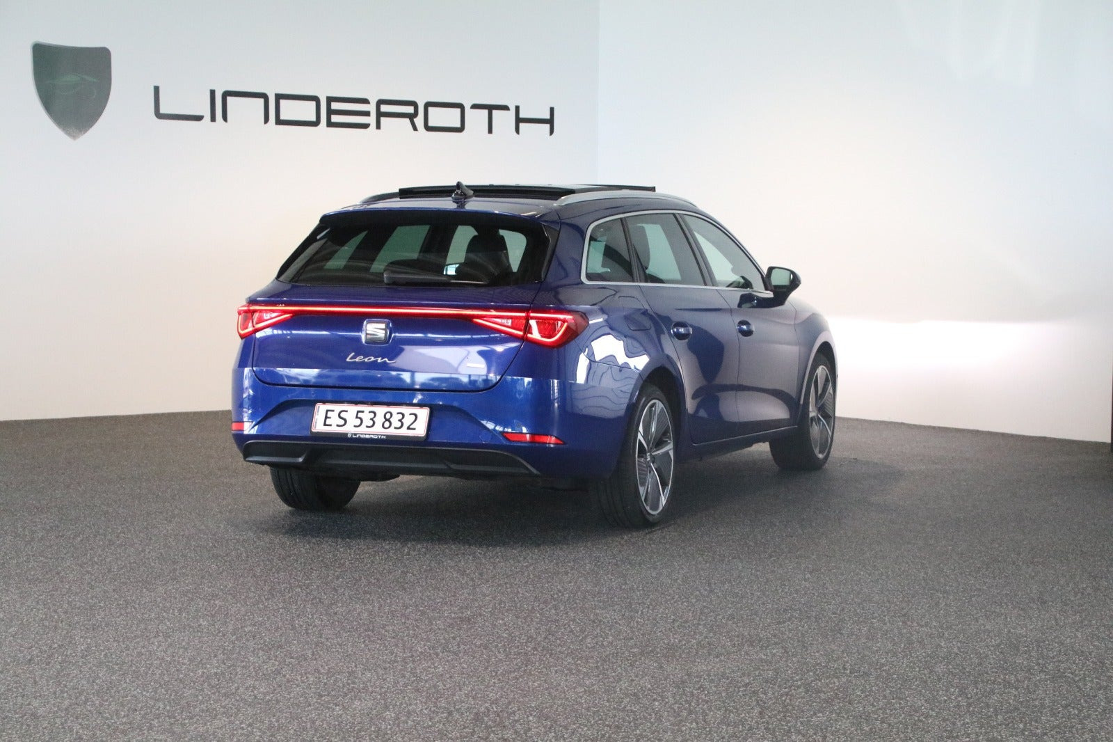 Blå Seat Leon fra 2021
