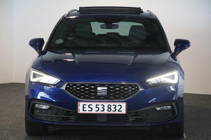 Blå Seat Leon fra 2021