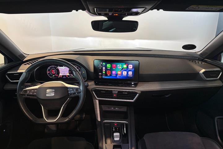 Blå Seat Leon fra 2021