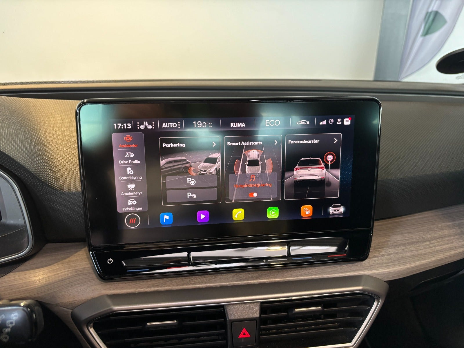 Blå Seat Leon fra 2021
