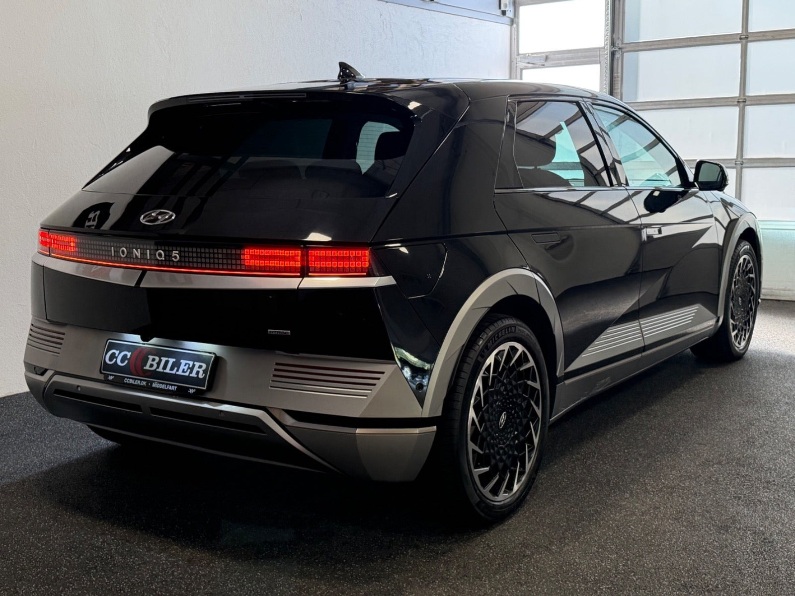 Sort Hyundai Ioniq 5 fra 2022