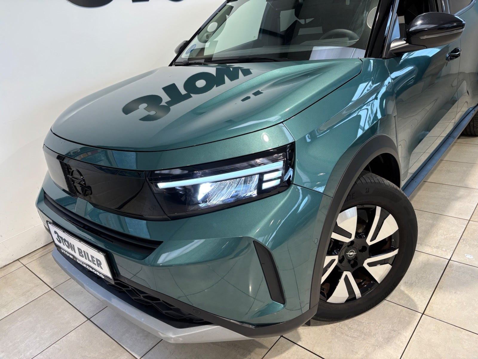 Grøn Opel Frontera fra 2025