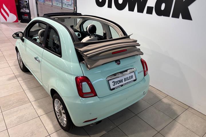 Blå Fiat 500C fra 2020