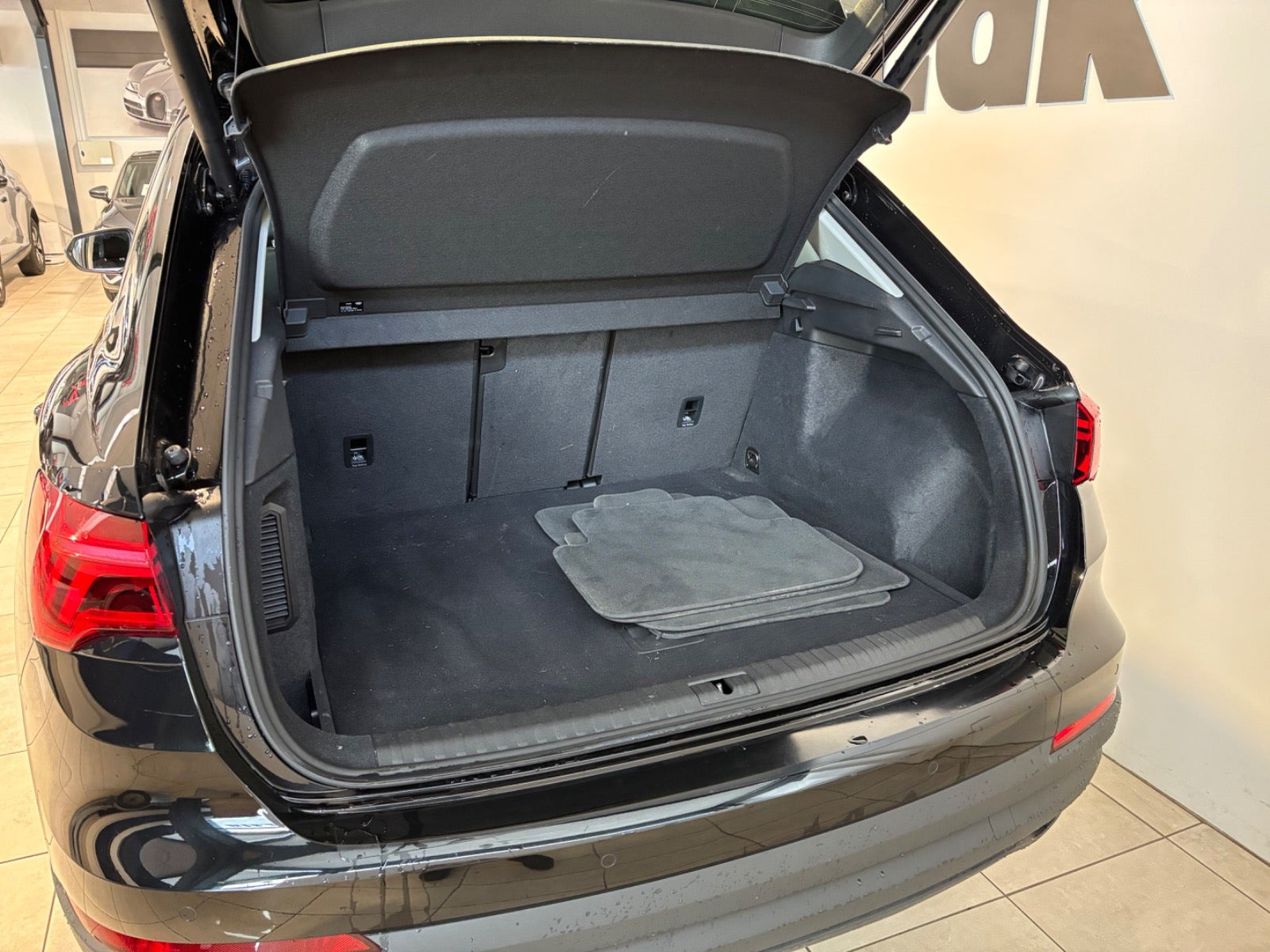Sort Audi Q3 fra 2022