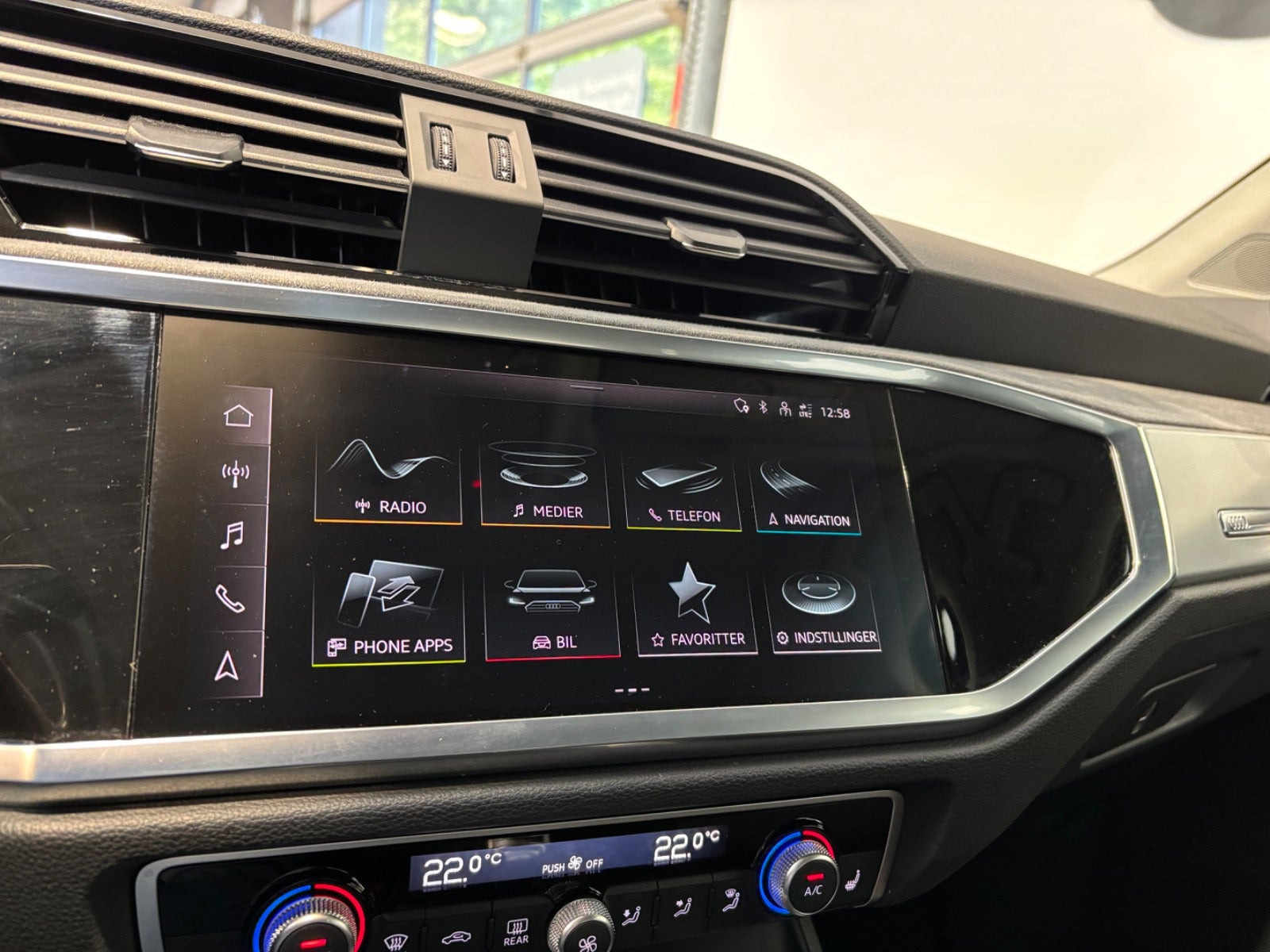 Sort Audi Q3 fra 2022