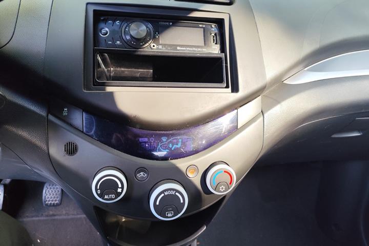 undefined Chevrolet Spark fra 2012