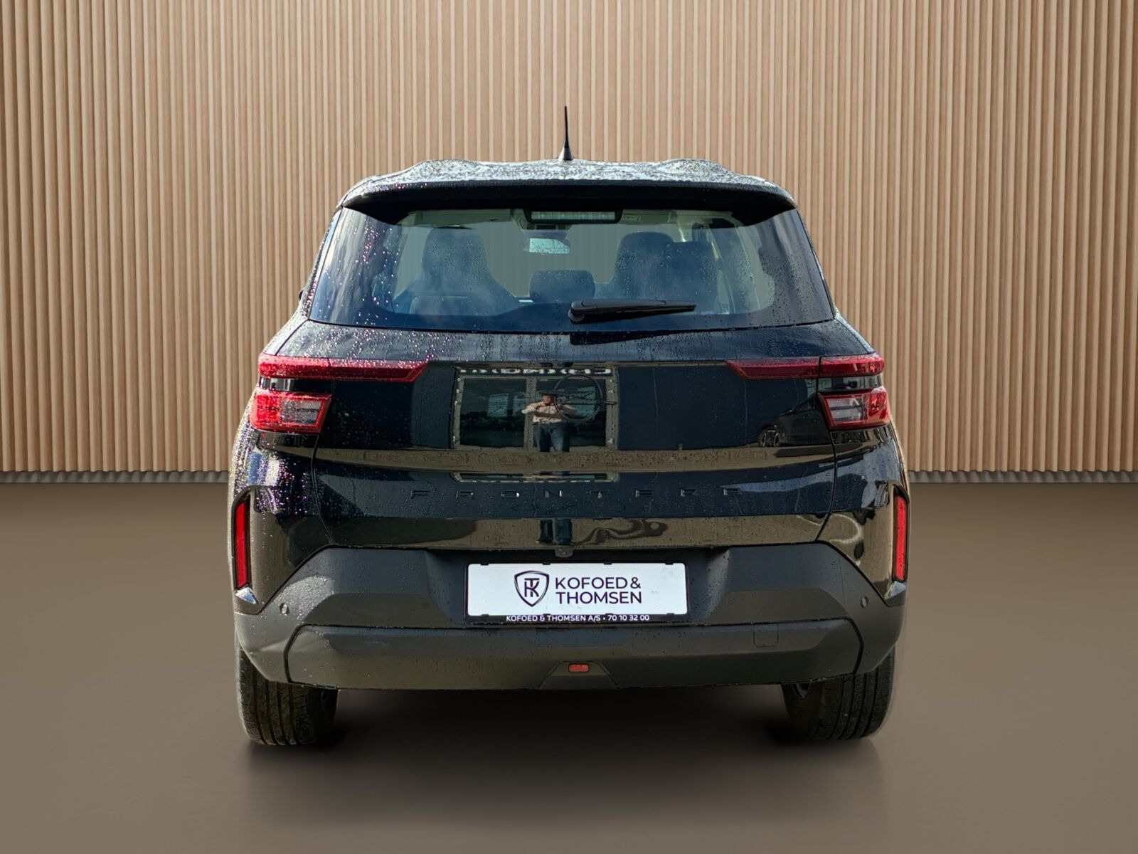 Sort Opel Frontera fra 2025