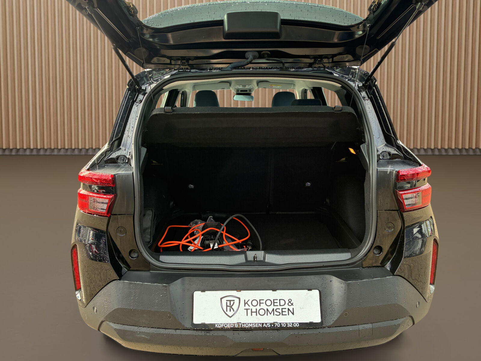 Sort Opel Frontera fra 2025