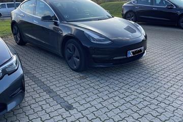 Tesla Model 3 Long Range Dual Motor 4-dr