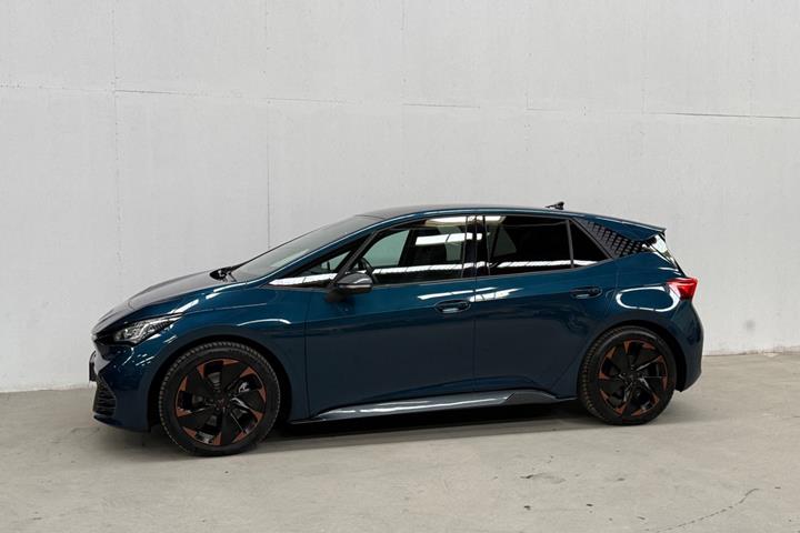 Blå Cupra Born fra 2022