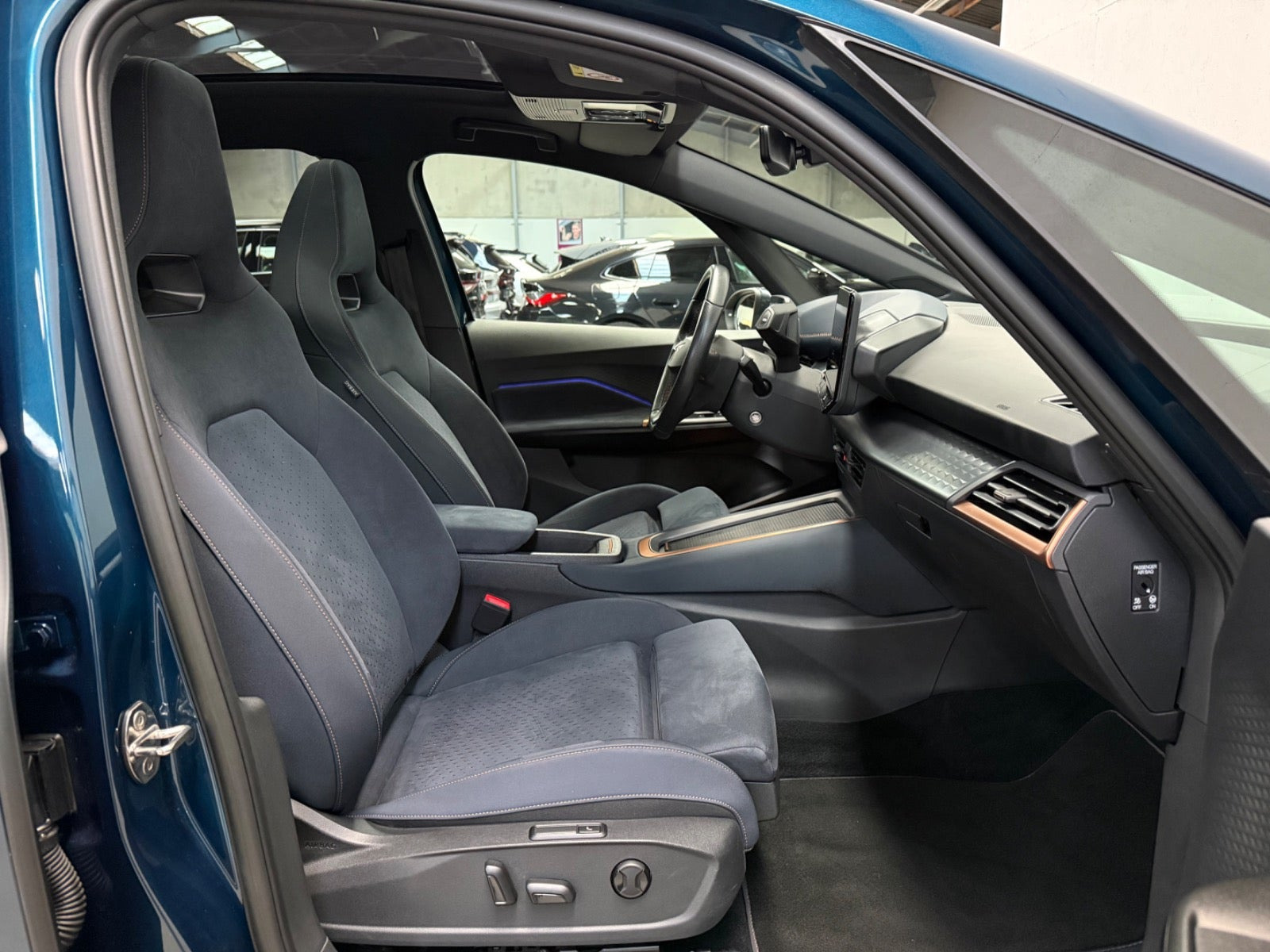 Blå Cupra Born fra 2022