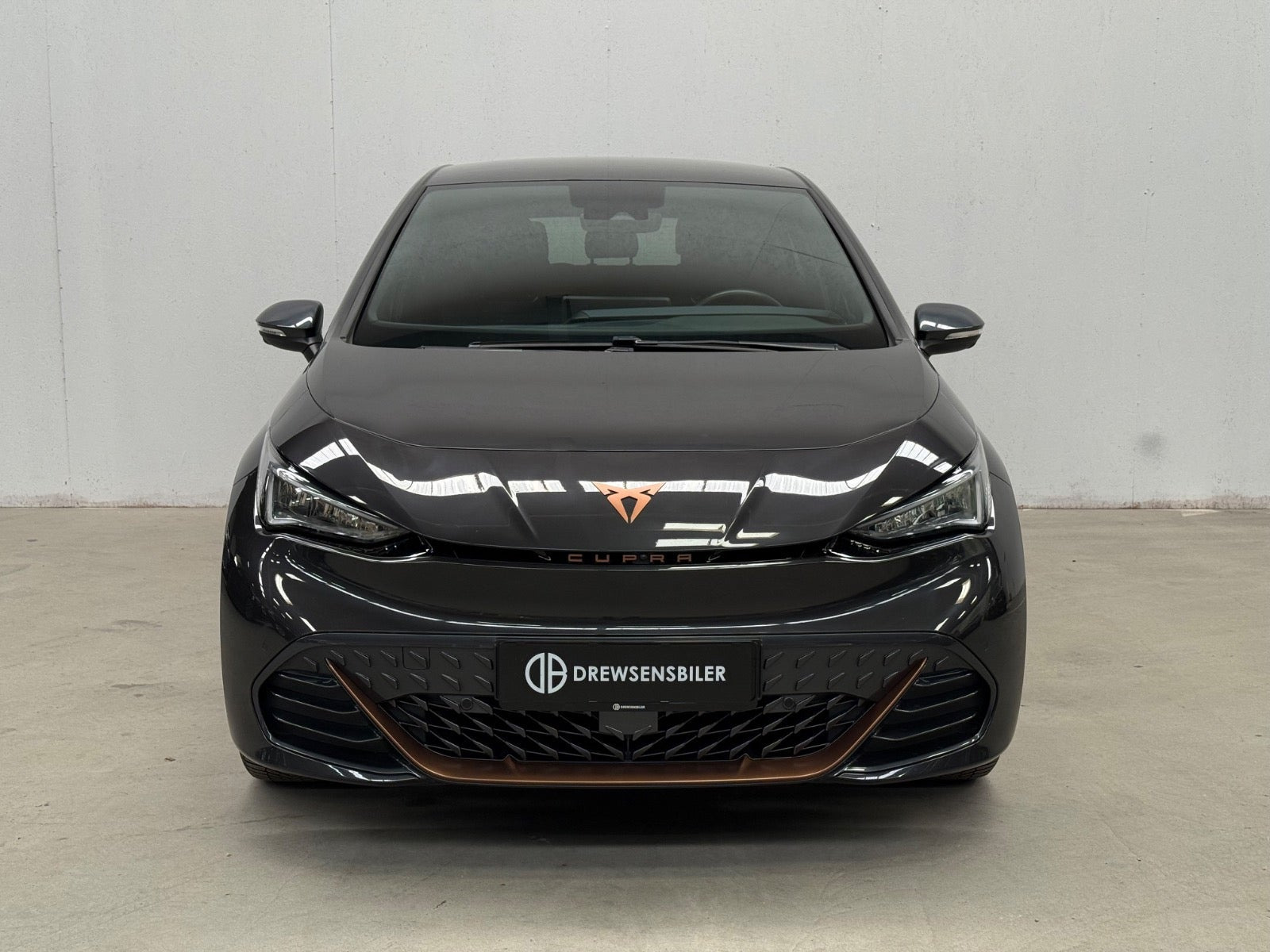 Grå Cupra Born fra 2024