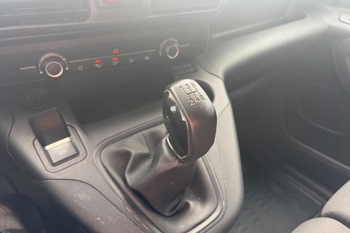 undefined Peugeot Partner fra 2020