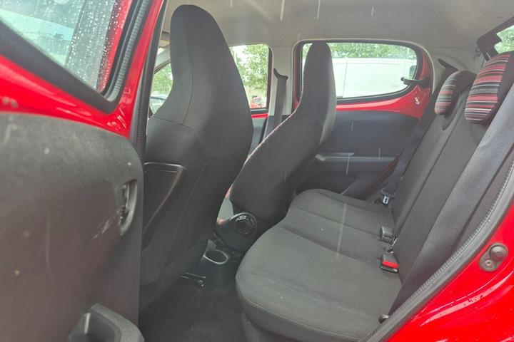 Grøn Citroën C1 fra 2016