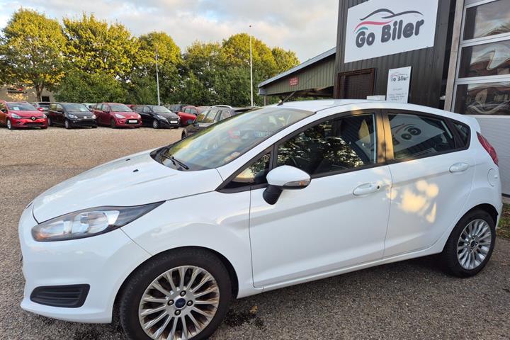 Grøn Ford Fiesta fra 2017