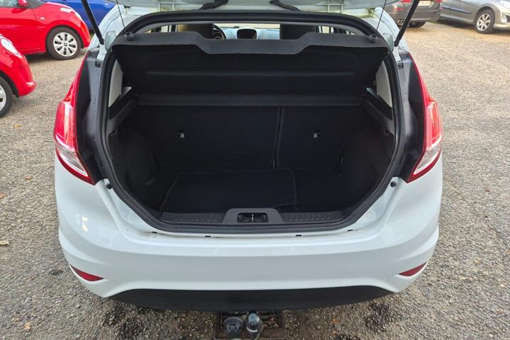 Grøn Ford Fiesta fra 2017