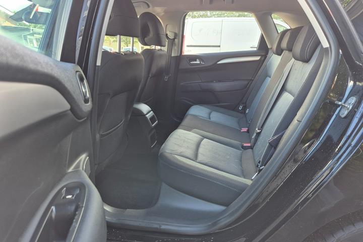 Grøn Citroën C4 fra 2012