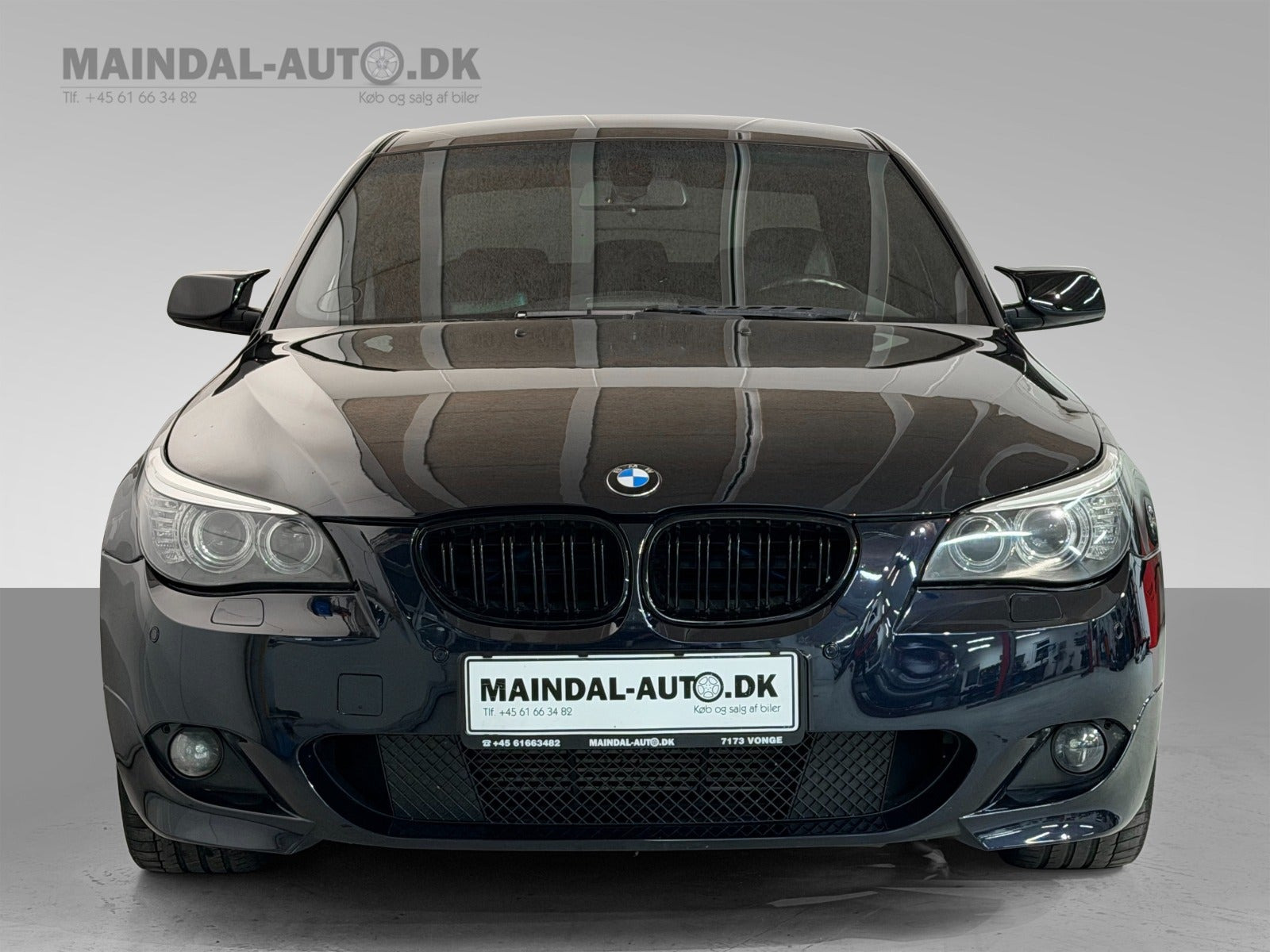 Blå BMW 525d fra 2007