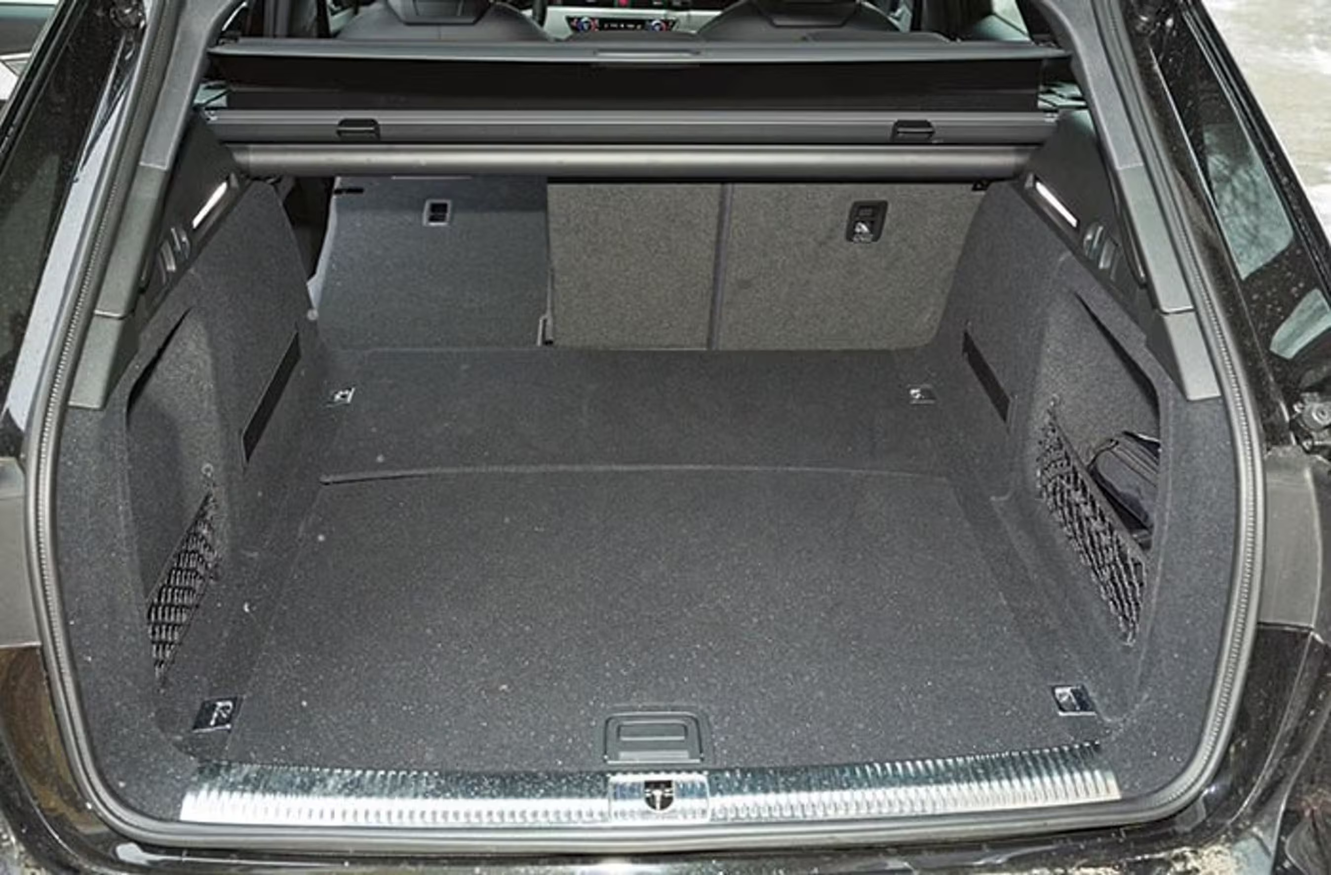 Blå Audi A4 fra 2014