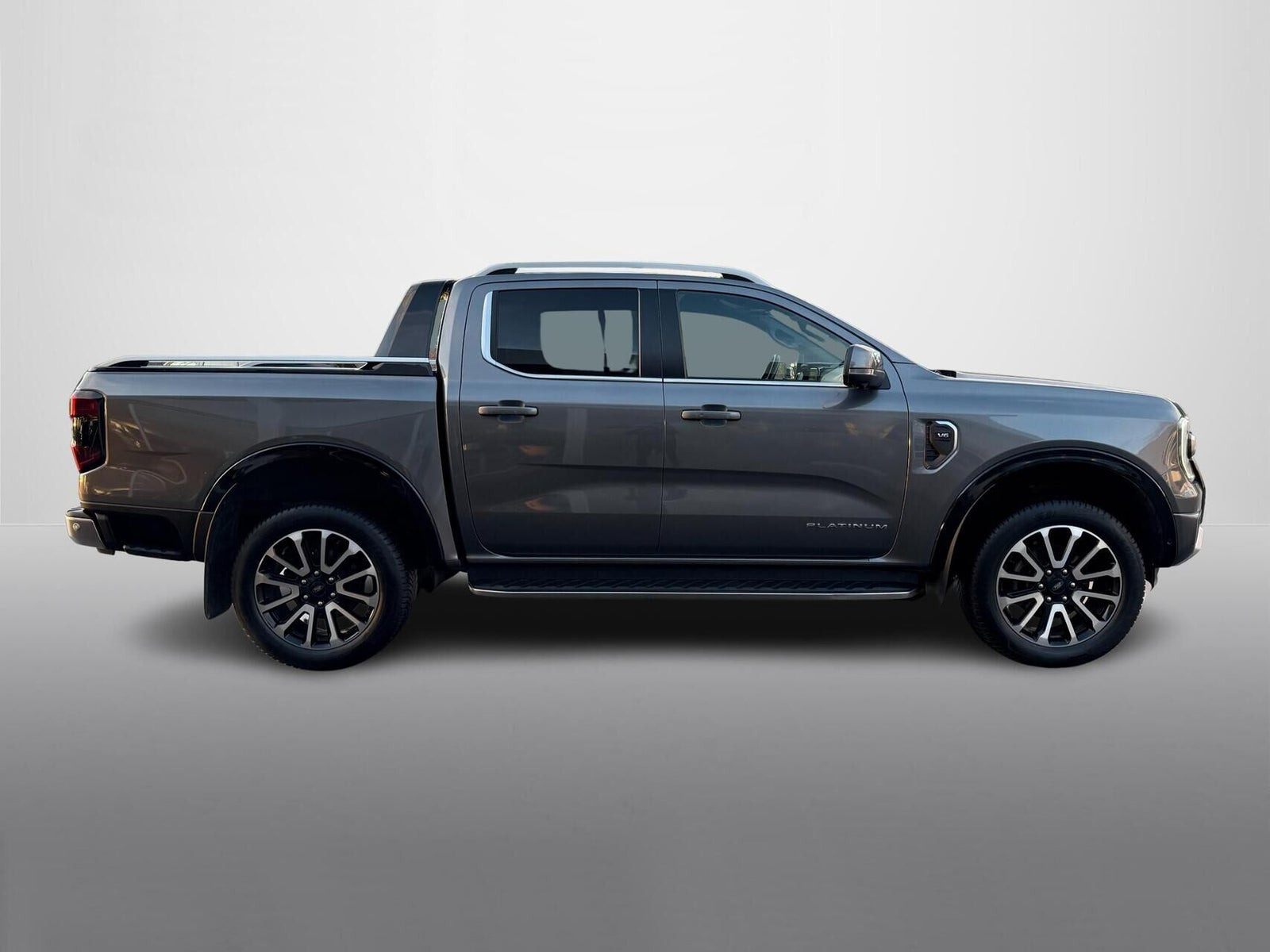 Grå Ford Ranger fra 2023