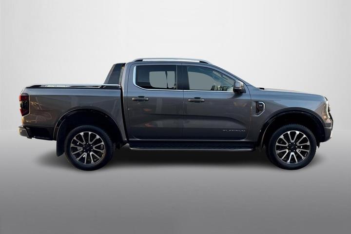 Grå Ford Ranger fra 2023