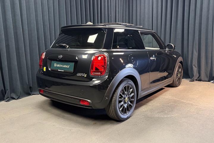 Sort Mini Cooper fra 2023
