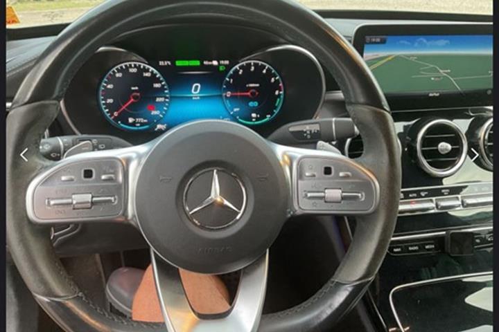 undefined Mercedes C300 de fra 2021