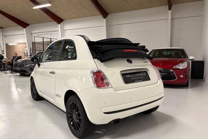 Grøn Fiat 500C fra 2012