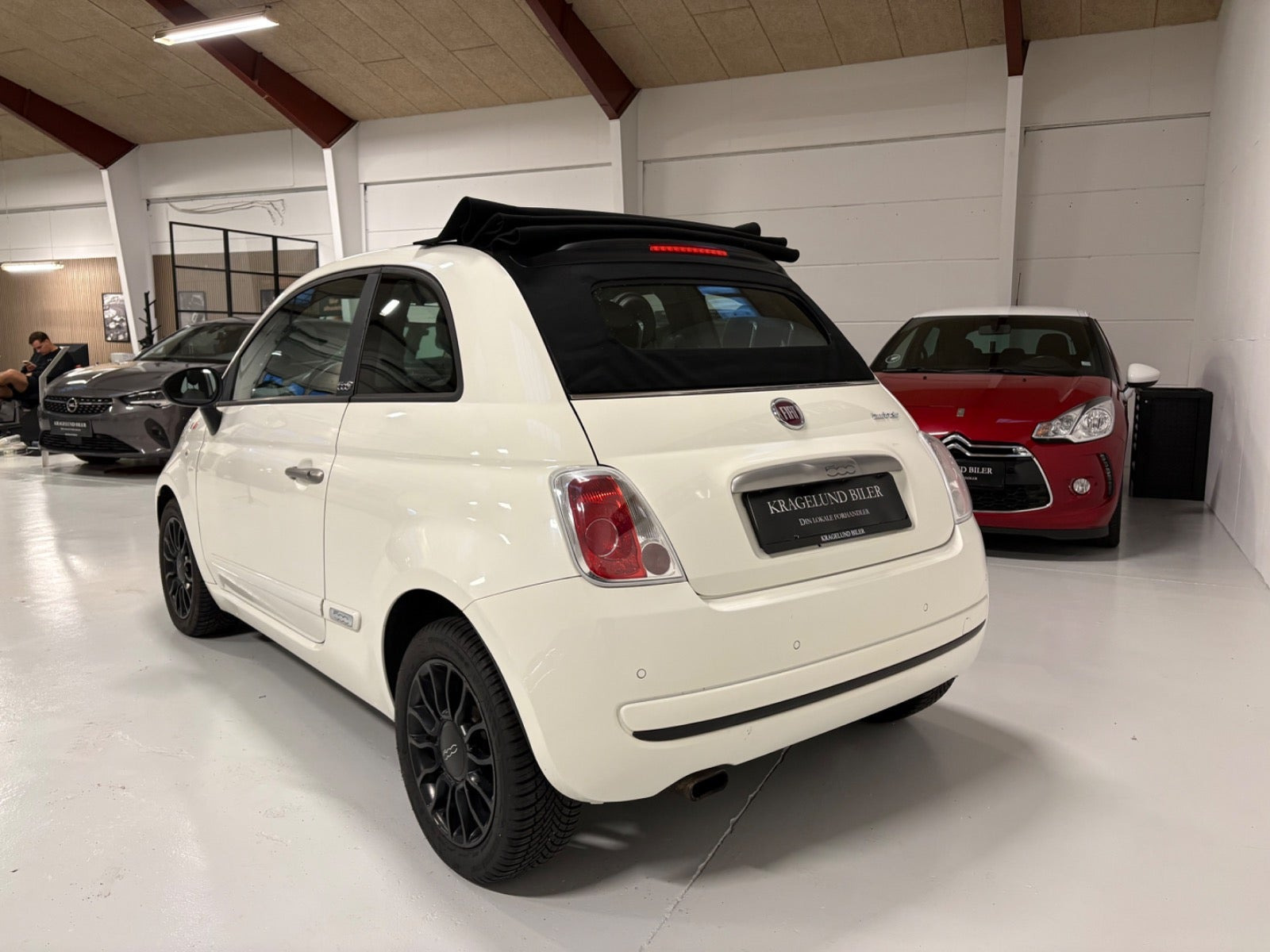 Grøn Fiat 500C fra 2012