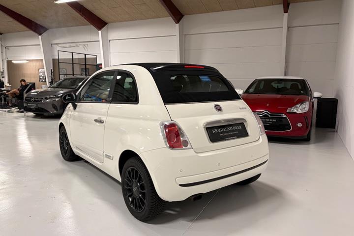 Grøn Fiat 500C fra 2012