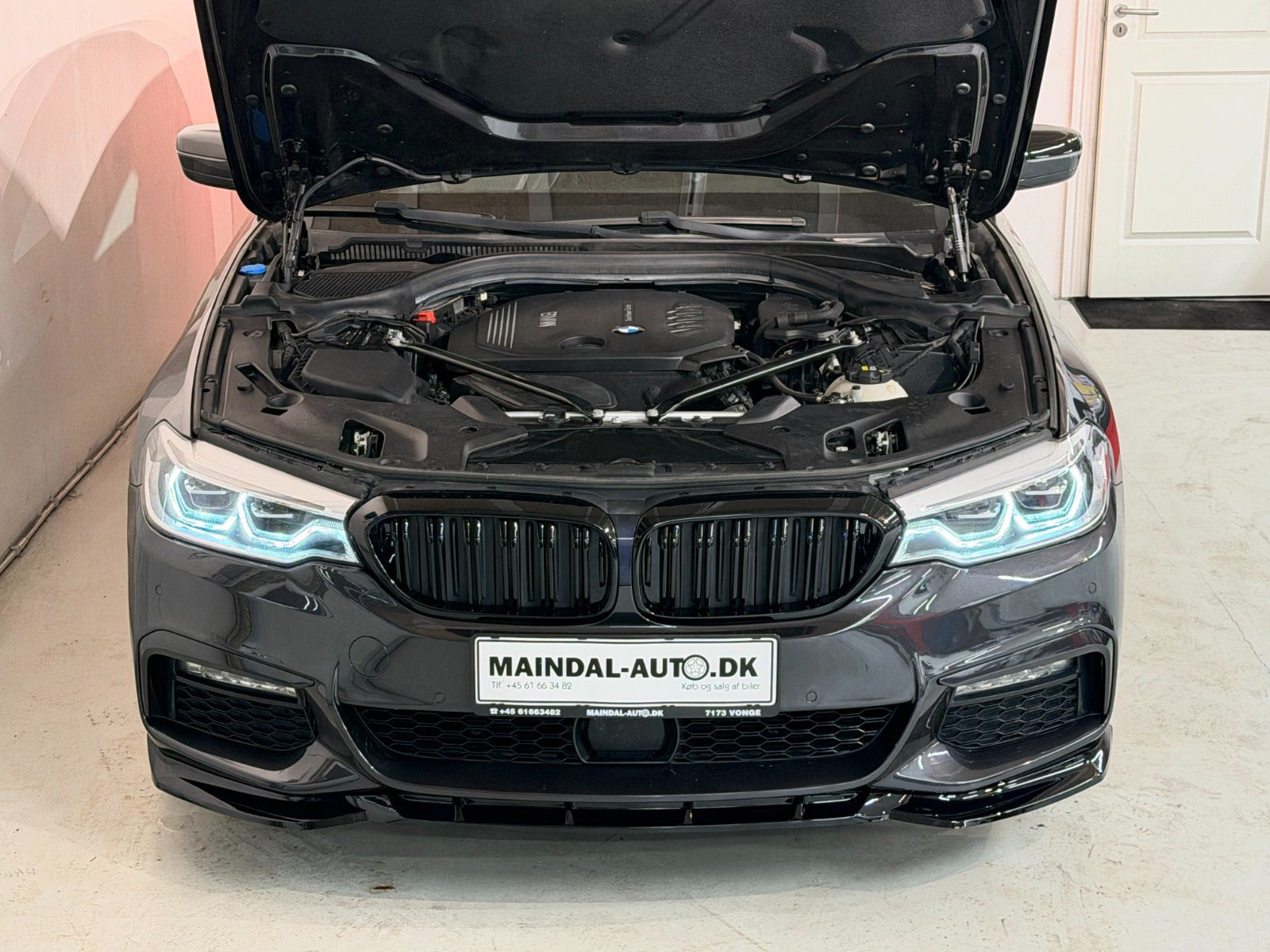 Sort BMW 520d fra 2018