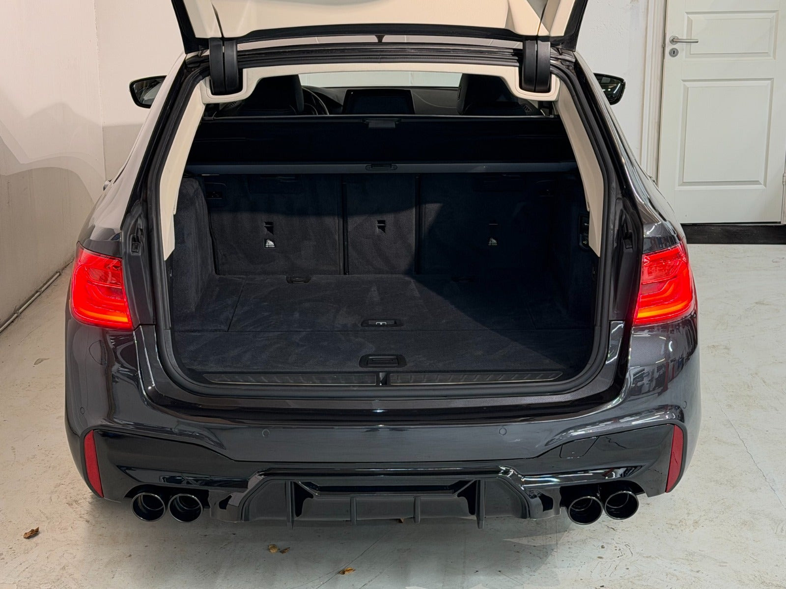 Sort BMW 520d fra 2018
