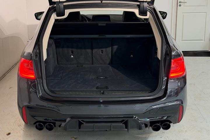 Sort BMW 520d fra 2018