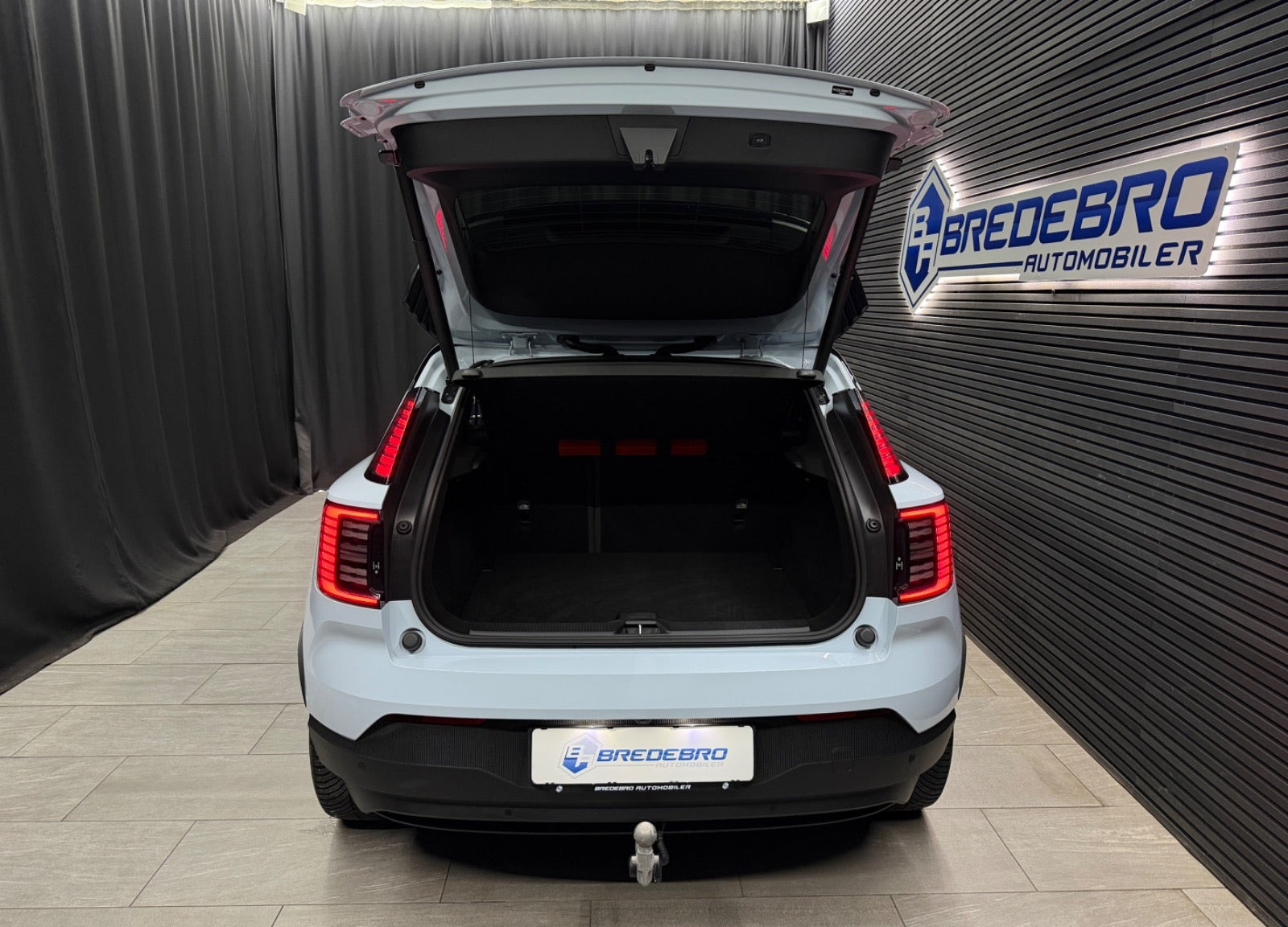 Blå Volvo EX30 fra 2024