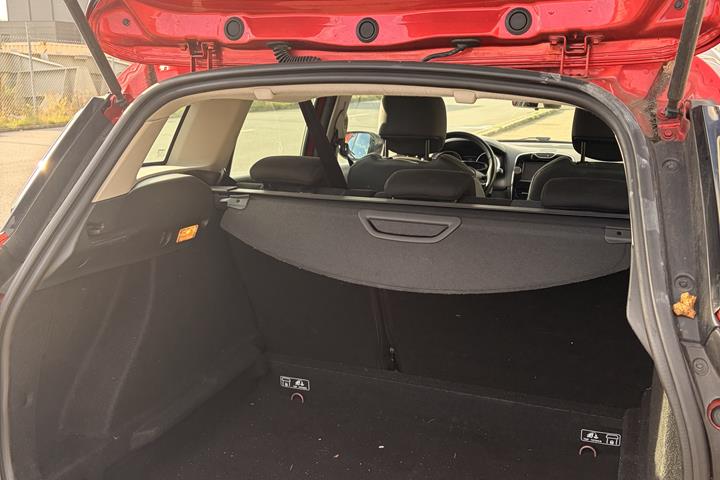 Rød Renault Ny Clio fra 2014