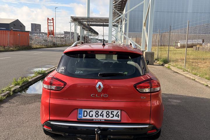 Rød Renault Ny Clio fra 2014