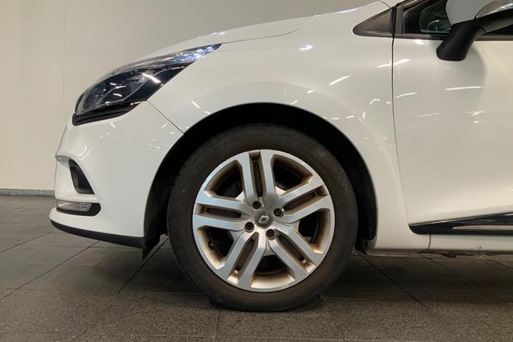Hvid Renault Clio IV fra 2019