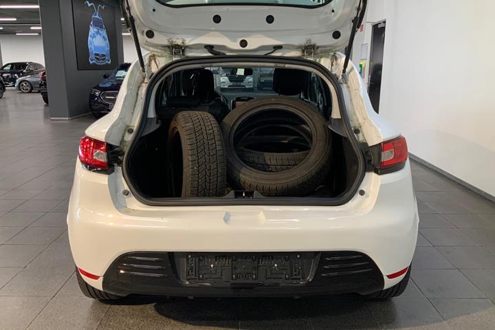 Hvid Renault Clio IV fra 2019
