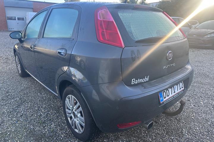 undefined Fiat Punto fra 2016