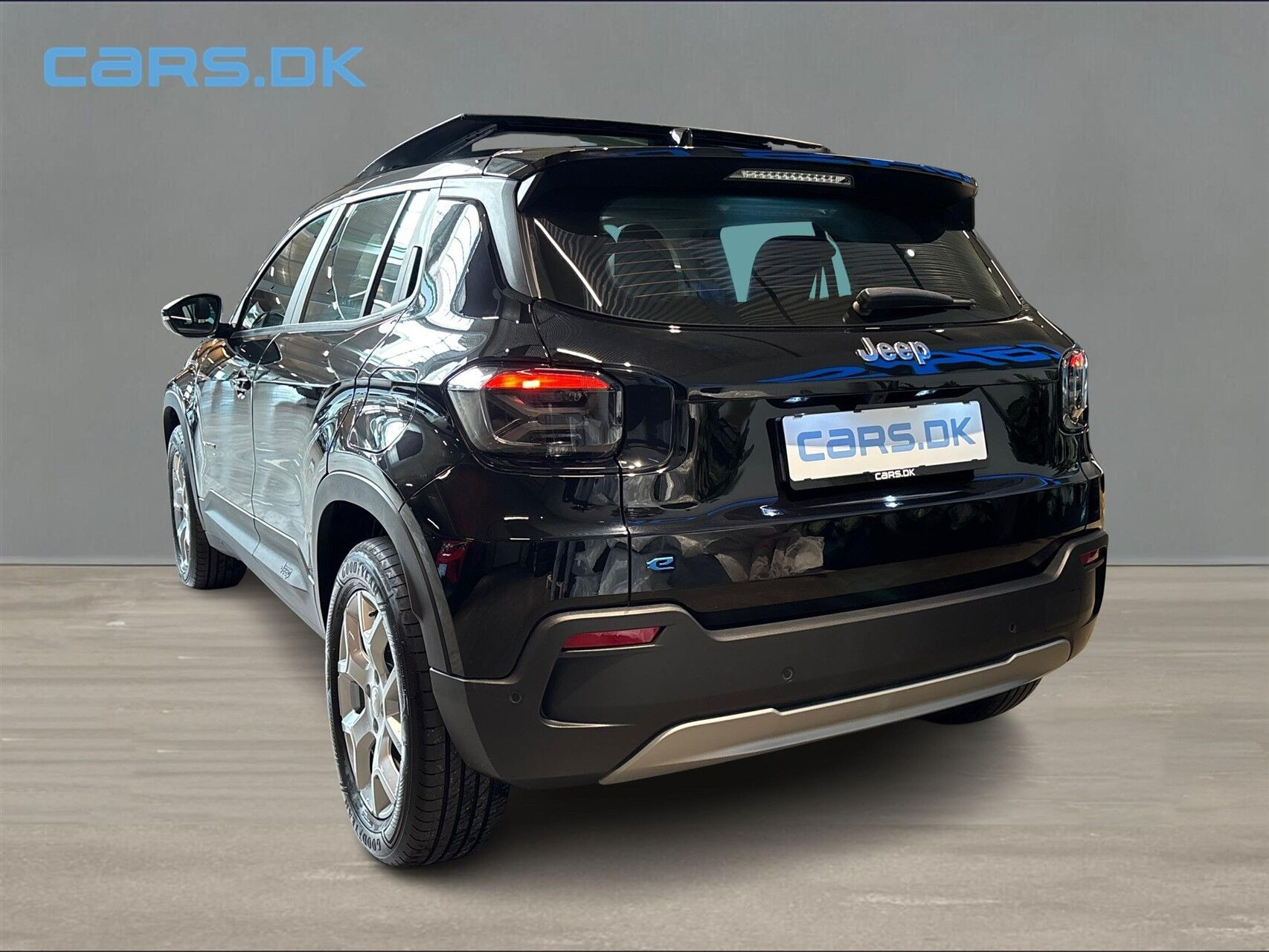 Sort Jeep Avenger fra 2025