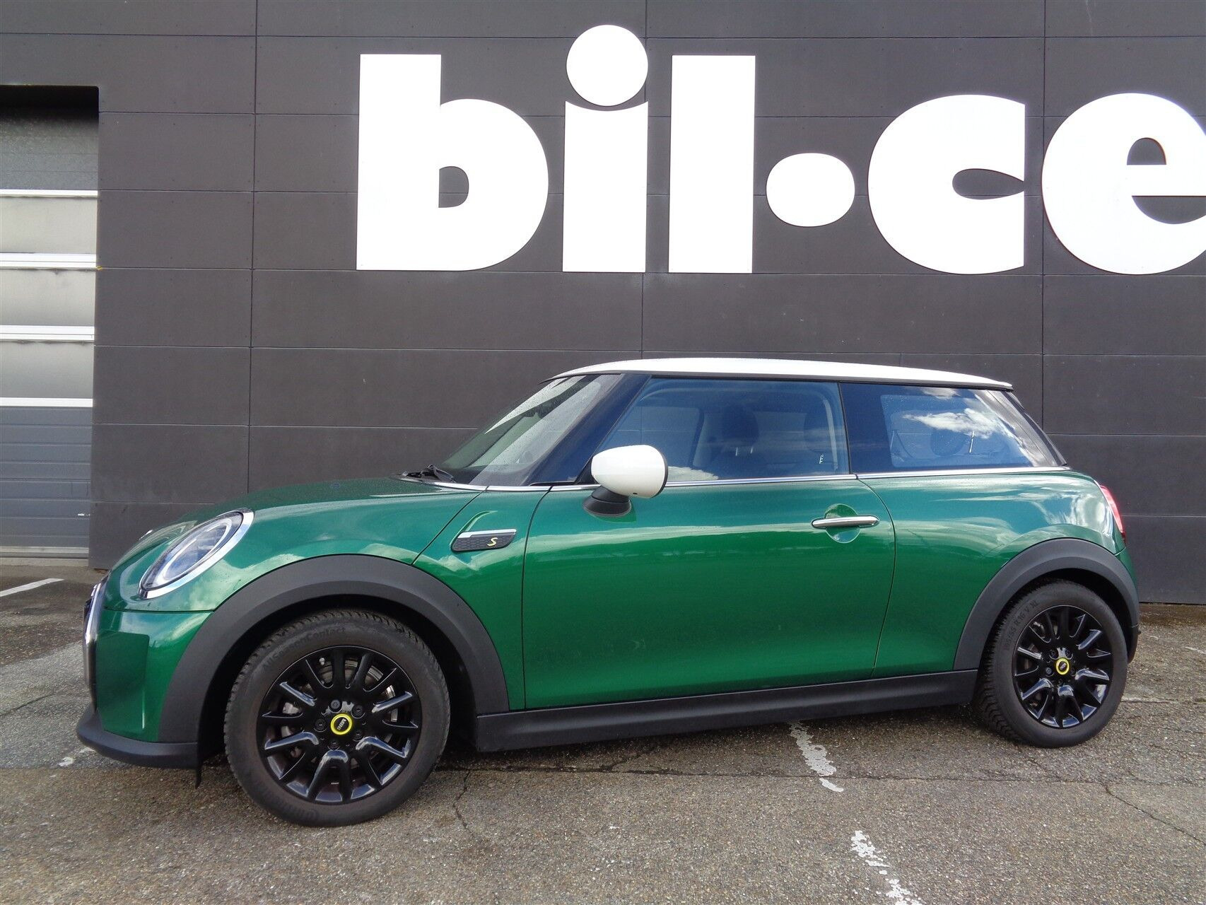 Grøn Mini Cooper fra 2022