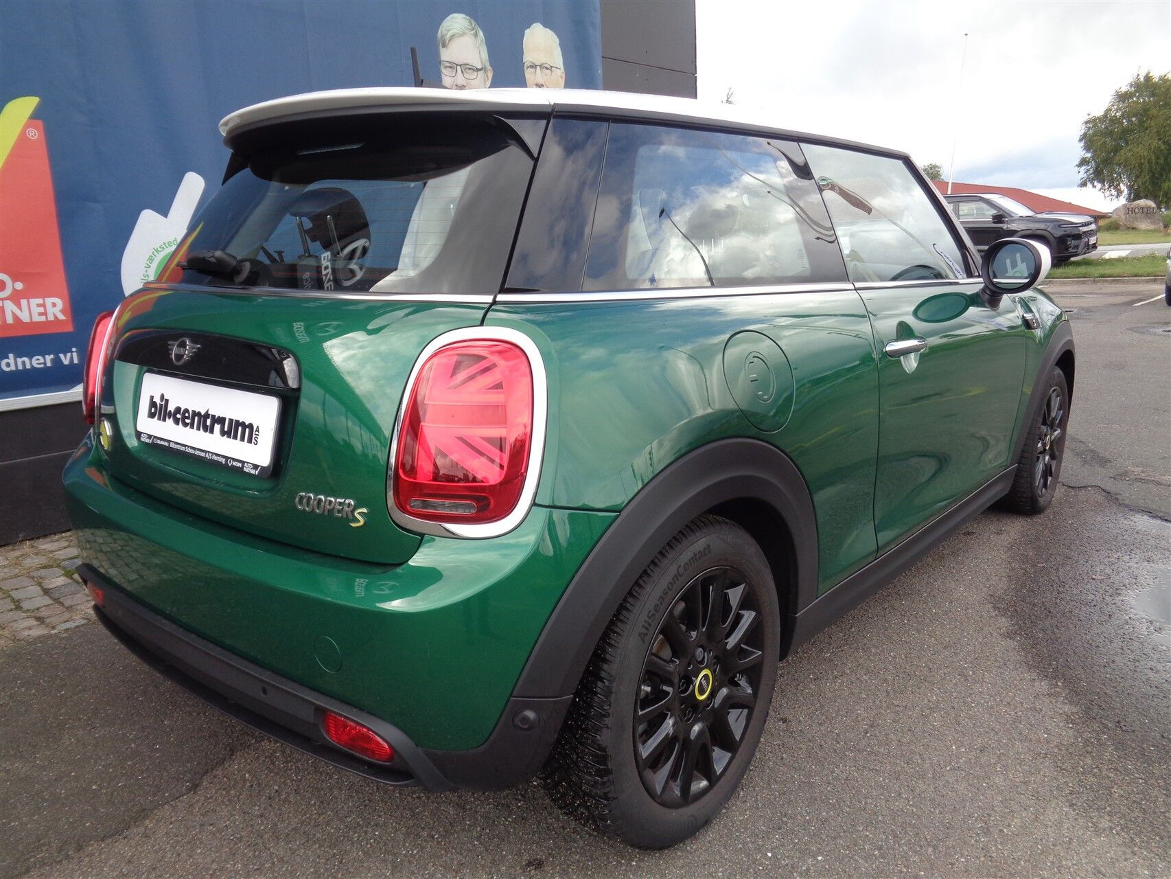 Grøn Mini Cooper fra 2022