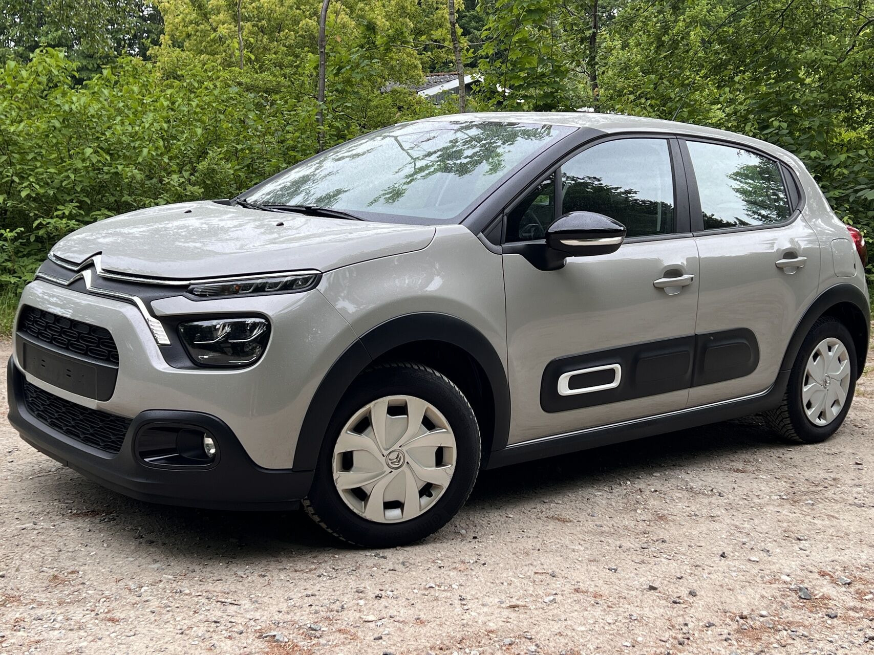 Grå Citroën C3 fra 2024