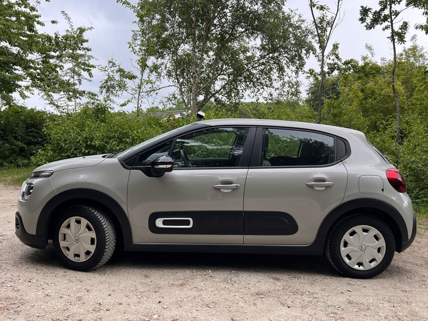Grå Citroën C3 fra 2024