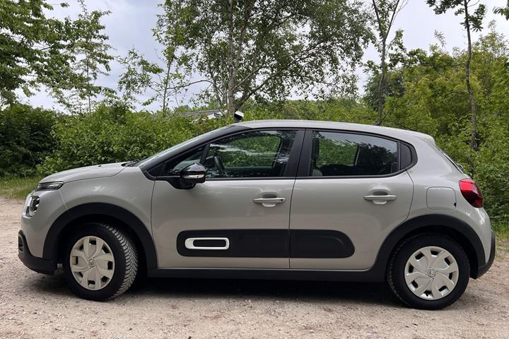 Grå Citroën C3 fra 2024