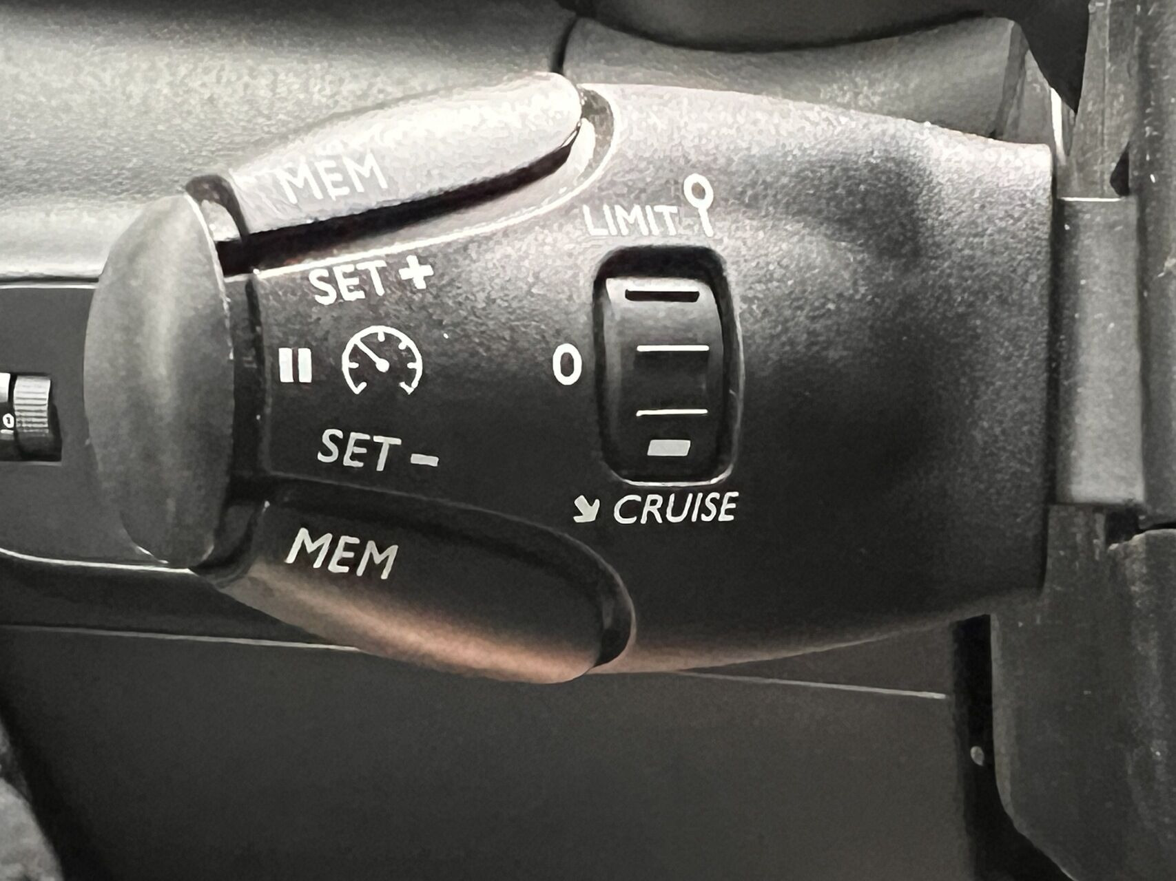 Grå Citroën C3 fra 2024