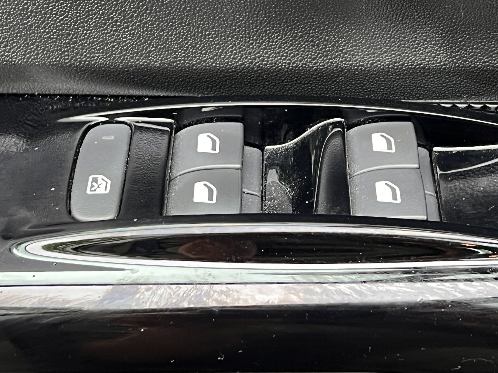 Grå Citroën C3 fra 2024
